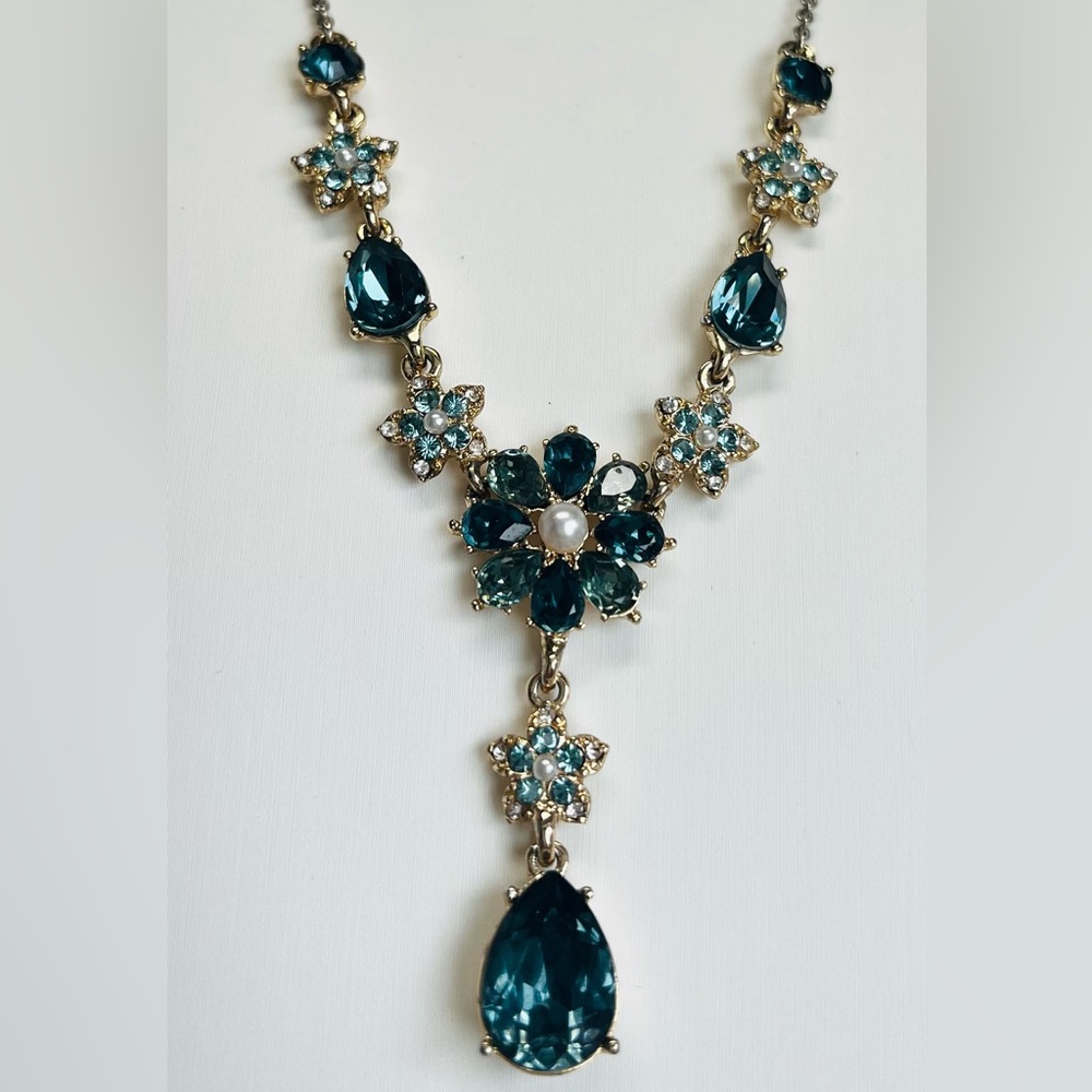 Marchesa Gold-Tone Blue Multi Stone Lariat Necklace
